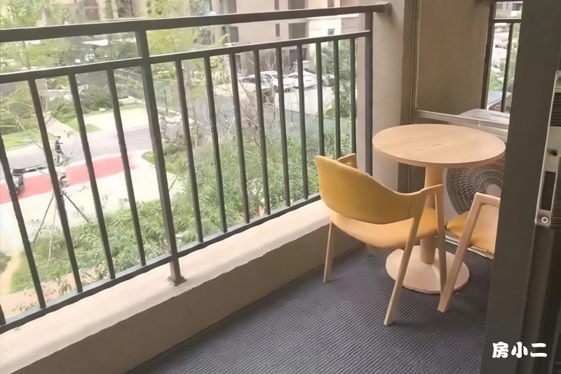 88平2室2厅1卫-阳台