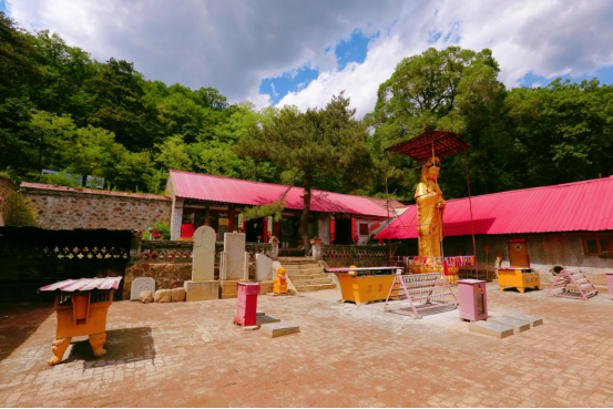 旅游攻略| 温泉寺的人文价值